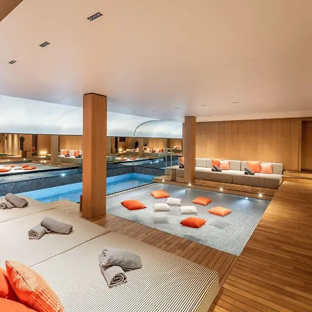 Chalet De Luxe Avec Piscine, Spa Et Services Inclus - Fr-1-568-41 * Courchevel